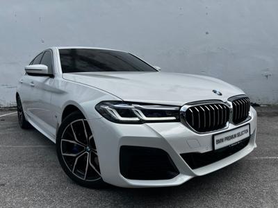 BMW 530i  (2021)